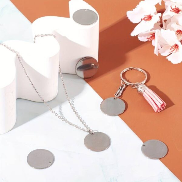 0ca02454739df4d90faa3476dd1c743e.jpg Round Tag Pendant